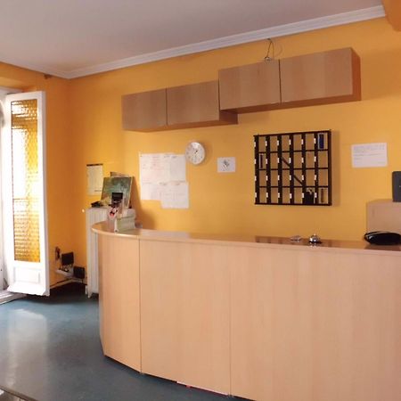 Hostal Lima Valladolid Buitenkant foto